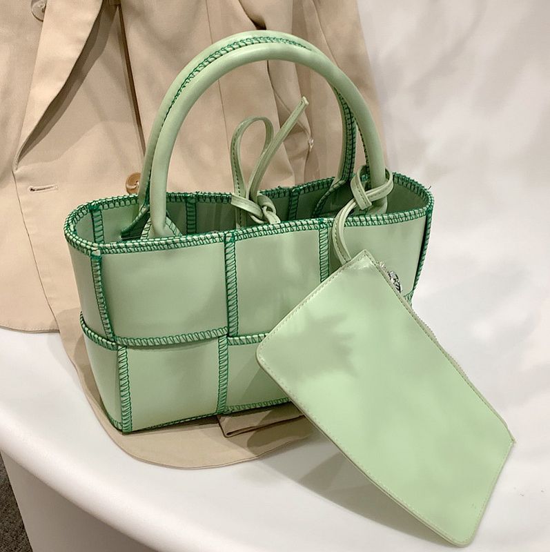 Hand-woven Small Tote Summer New Handbag Woven Bucket Bag