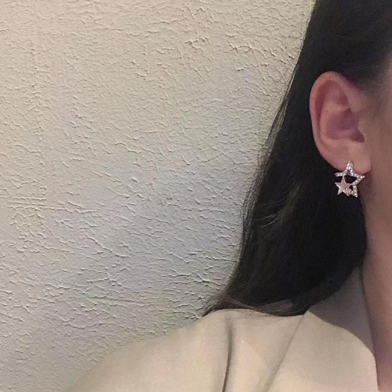 Mode Simple Diamant-intégré Cinq-en Forme D'étoile Mignon Boucles D'oreilles