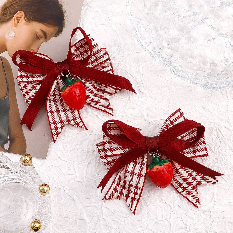 Fashion Cute 2022 New Lolita Red Grid Strawberry Bow Duckbill Clip Suit