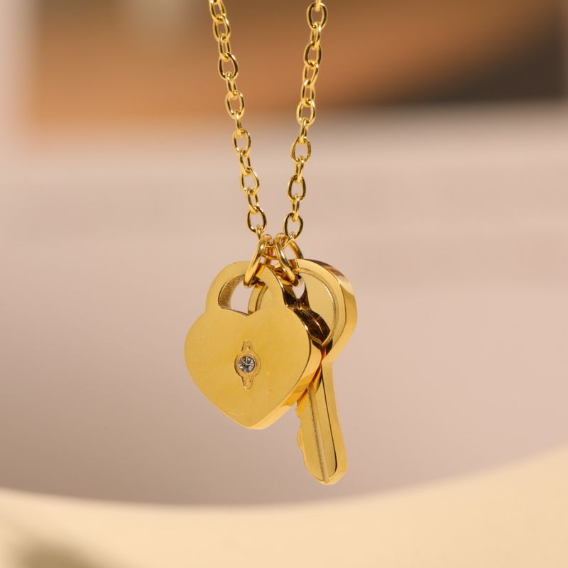 Mode Einfache Herz Schloss Schlüssel Anhänger Intarsien Zirkon Edelstahl Halskette