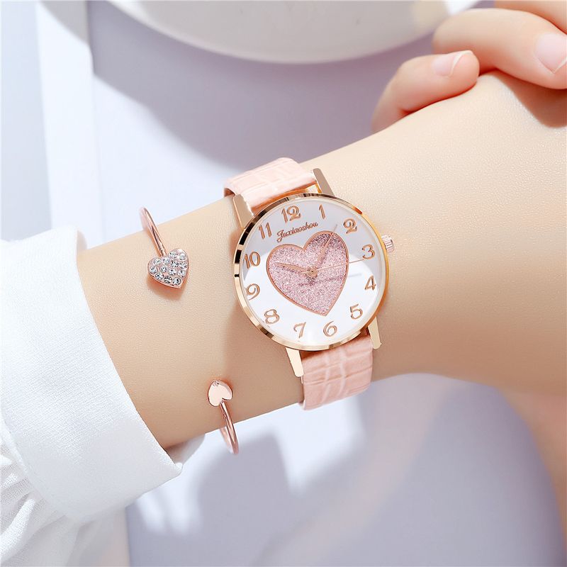 Fashionable Elegant Belt Women's Watch Trendy Romantic Love Pattern Quartz Women's Leather-belt Watch Watch Wholesale