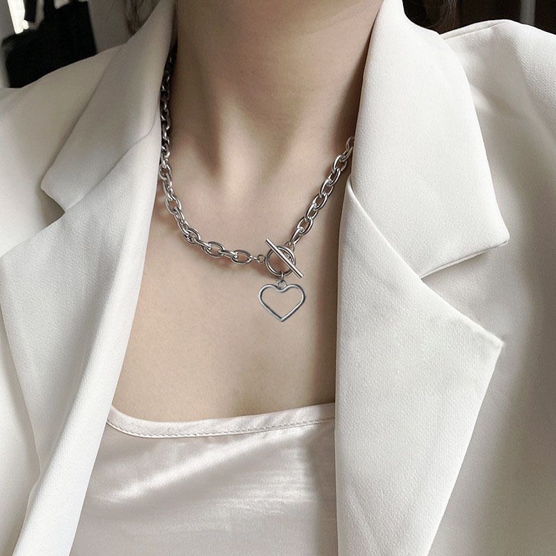 Korean Jewelry Cross-border Japanese And Korean Simple Temperament Trend Special-interest Design Love Necklace Titanium Steel Colorfast Clavicle Chain