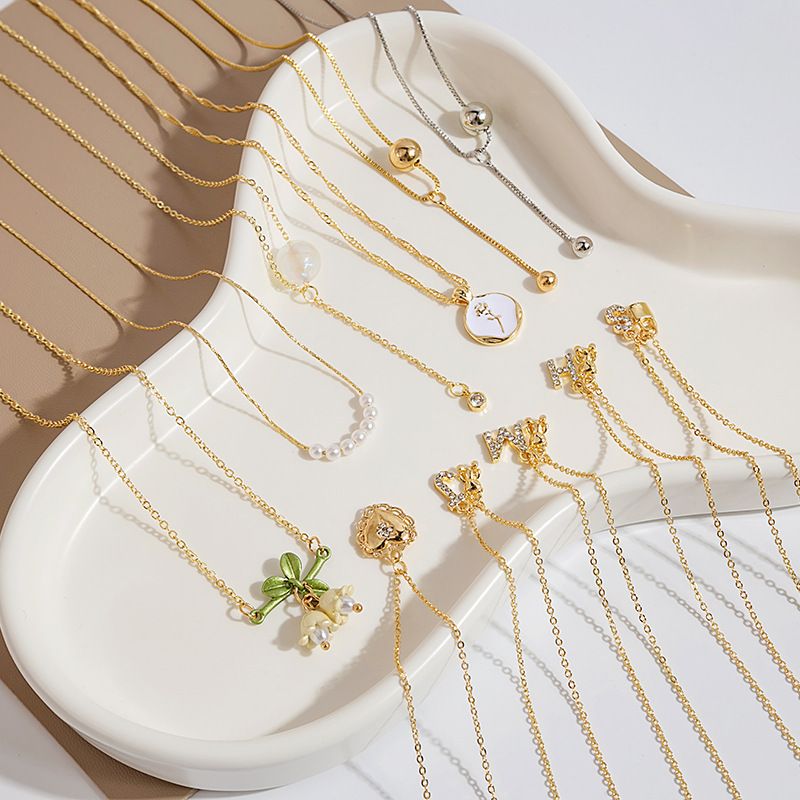 Women's Fashion Geometric Alloy Necklace Diamond Rhinestones Necklaces