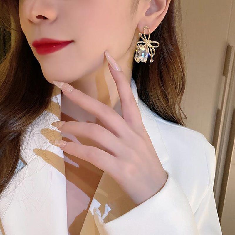 Women's Fashion Bow Knot Metal Earrings Plating Glass Earrings