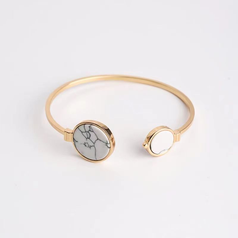 Vintage Style Simple Style Human Face Geometric Alloy Plating No Inlaid Bracelets