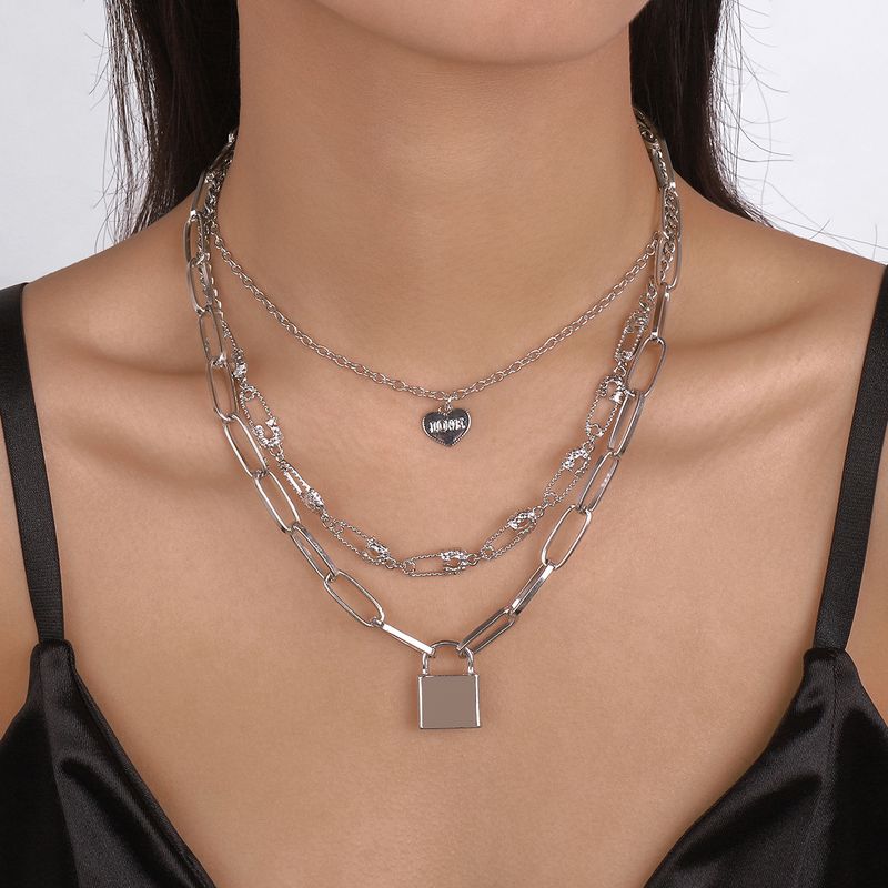 Fashion Heart Shape Lock Alloy Geometry Metal Chain Pendant Necklace 3 Piece Set