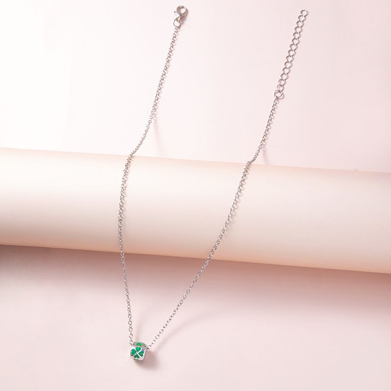 Simple Style Alloy Four-leaf Clover Necklace Daily Electroplating Alloy