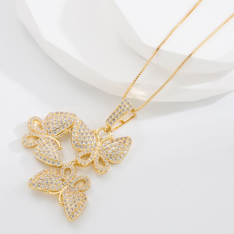 New Fashion Creative Inlaid Zircon Butterfly Wings Necklace