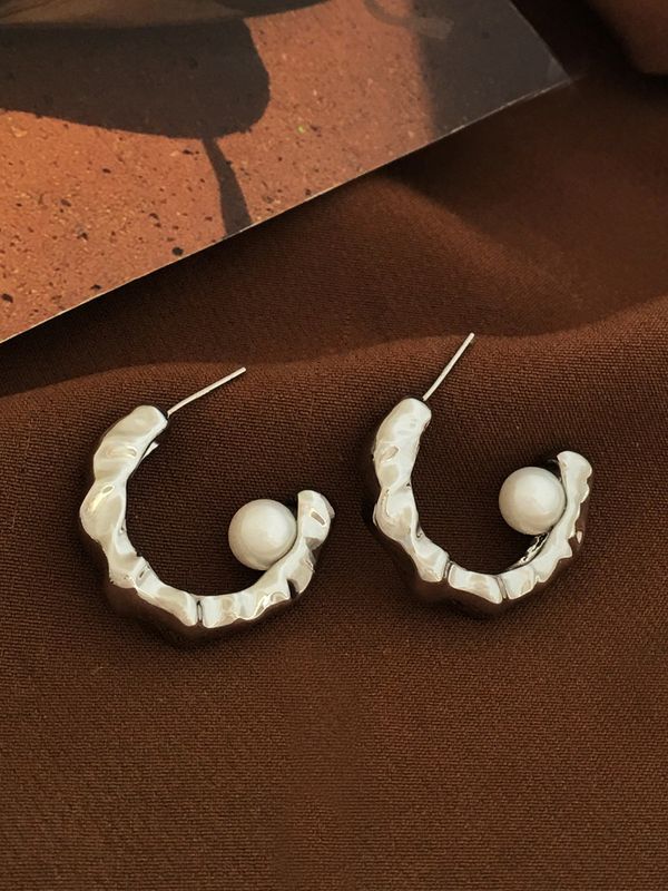 Fashion C Shape Plating Copper Artificial Pearls Earrings
