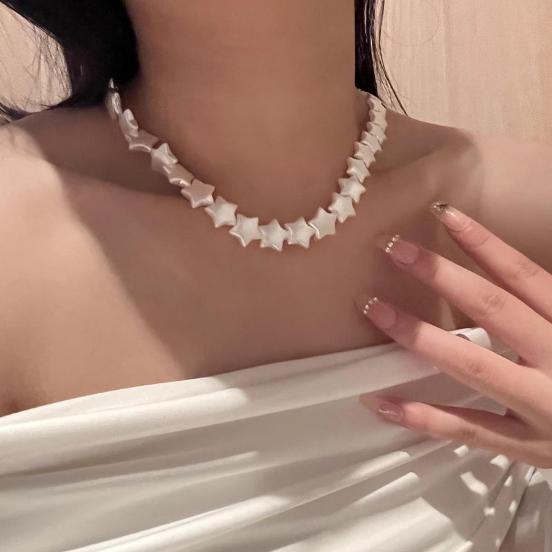 Elegante Estrella Con Cuentas Perla De Imitación Collar