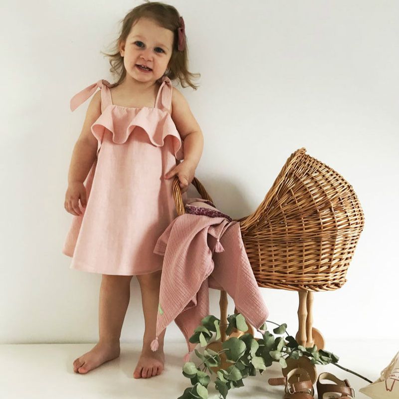 Mode Couleur Unie Coton Et Lin Froufrous Robe À Bretelles Au Genou Bébé Vêtements