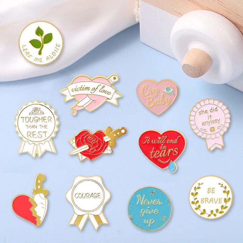 Fashion Letter Alloy Plating Brooches