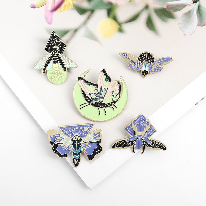 Cartoon Style Insect Alloy Stoving Varnish Brooches