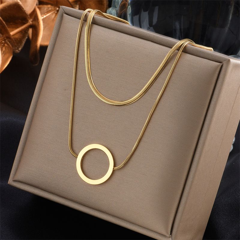 Style Simple Cercle Acier Inoxydable Collier En Couches Plaqué Or Acier Inoxydable Colliers