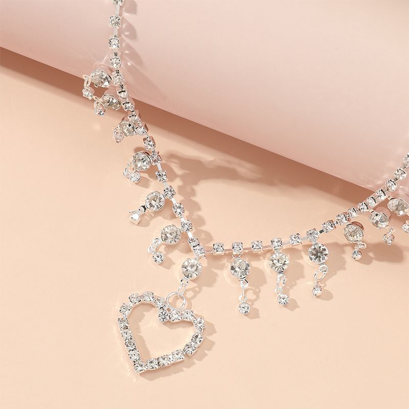 Estilo Simple Forma De Corazón Aleación Borla Enchapado Embutido Diamante De Imitación Collar 1 Pieza