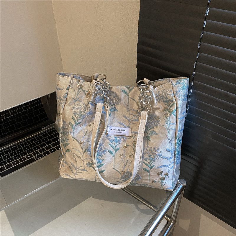 Women's Fabric Solid Color Fashion Square Magnetic Buckle Tote Bag