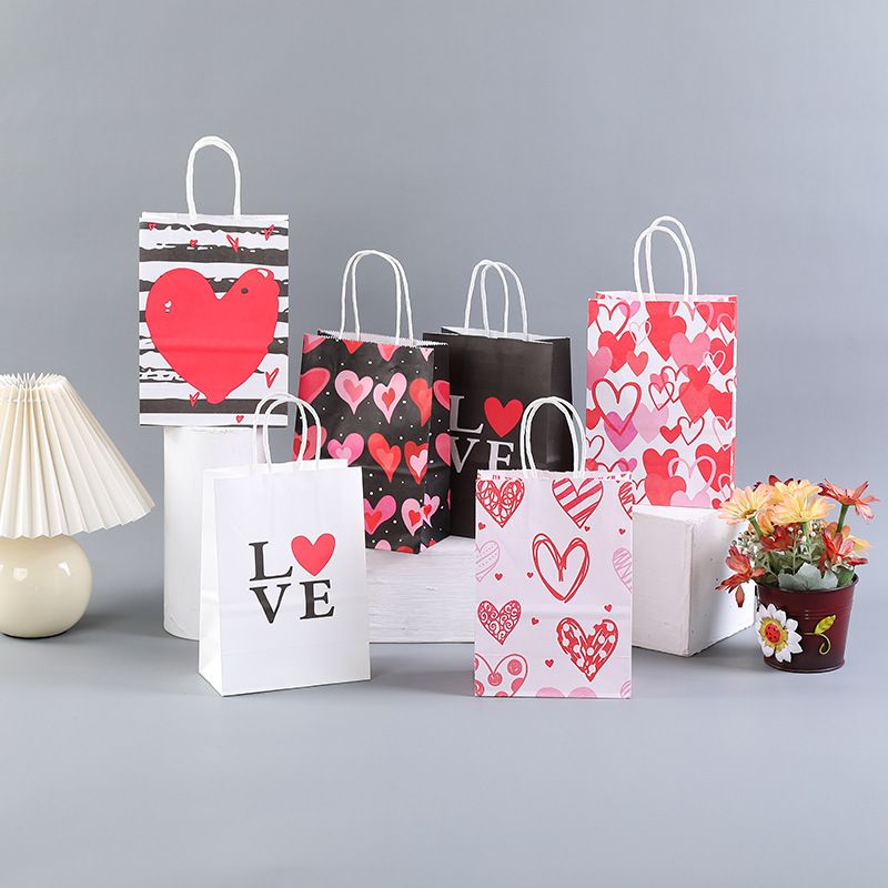 La Saint-valentin Forme De Cœur Papier Kraft Fête Fournitures D'emballage Cadeau
