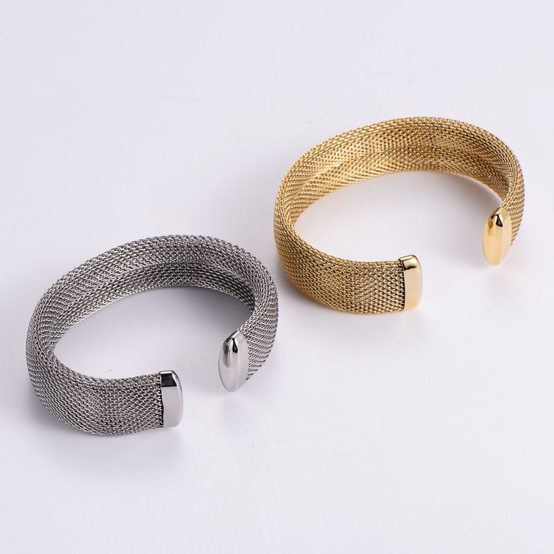 Style Simple Forme C Acier Inoxydable 304 Plaqué Or 18K Bracelet En Masse