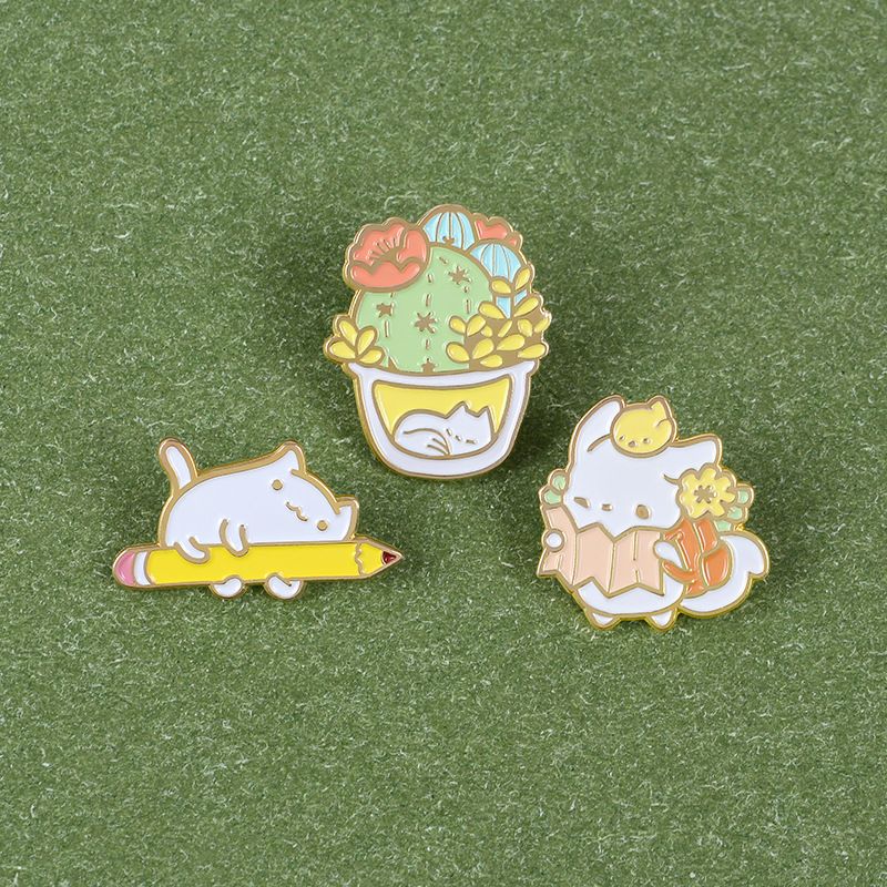 Cute Cat Alloy Plating Brooches