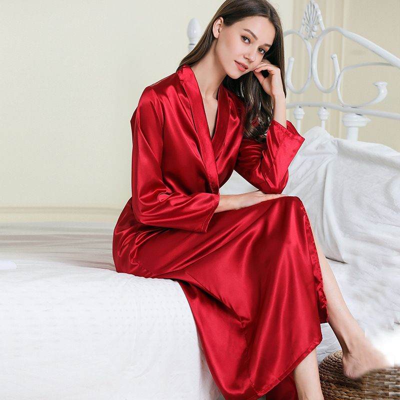 Luxueux Couleur Unie Soie Imitée Polyester Impression Et Teinture Pyjamas