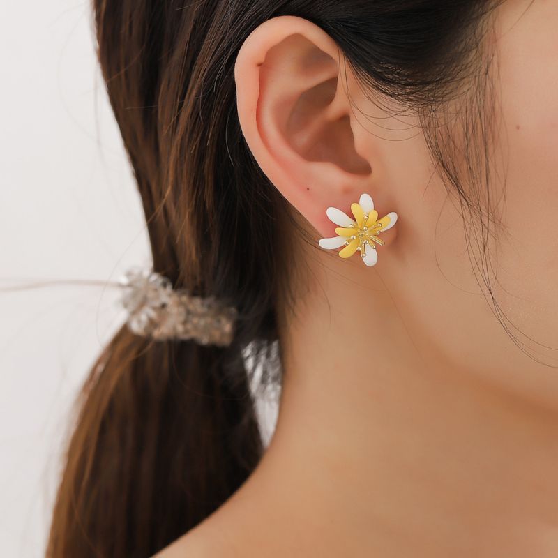 Pastoral Flower Alloy Stoving Varnish Ear Studs