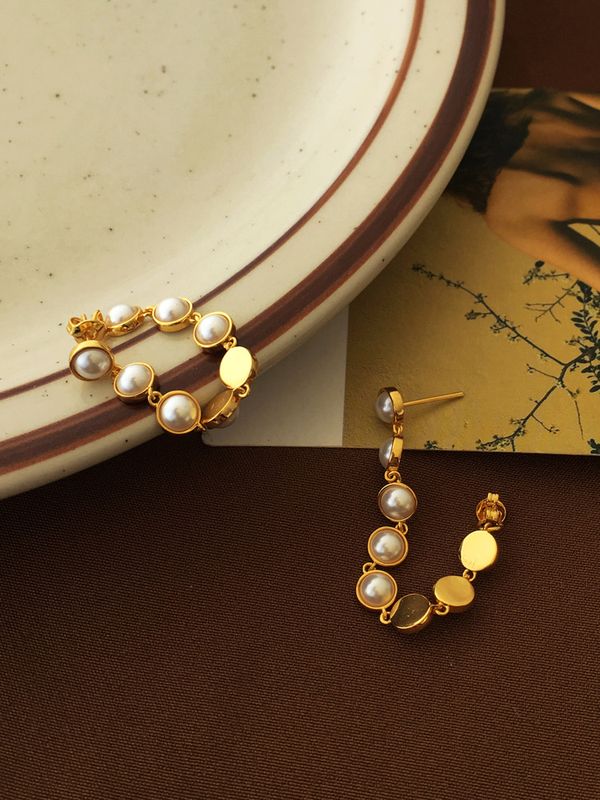 Fashion Round Copper Earrings Plating Artificial Pearls Copper Earrings
