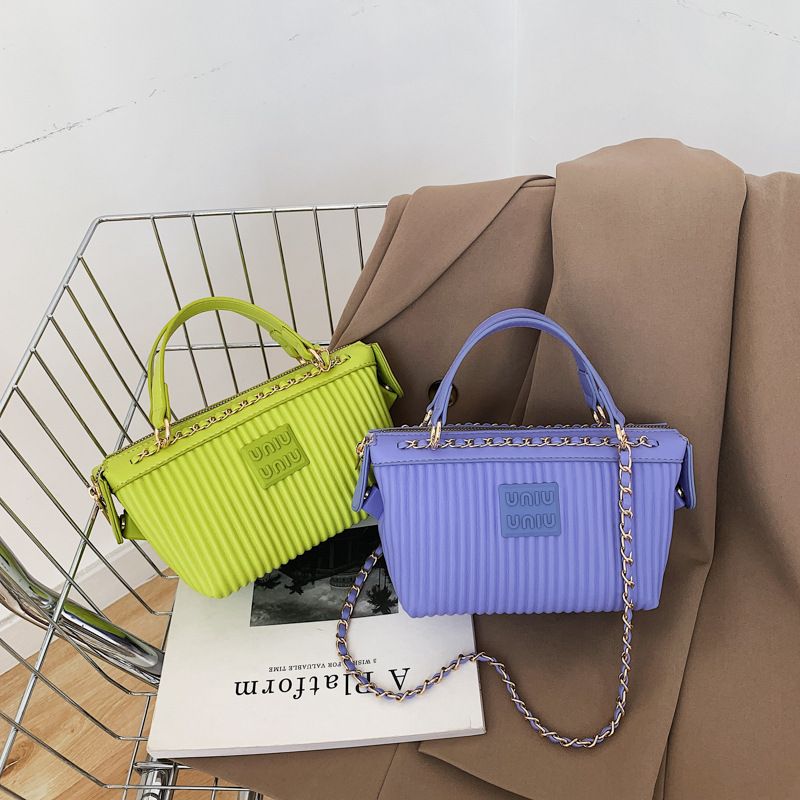 Women's Small Pu Leather Solid Color Fashion Chain Square Zipper Crossbody Bag