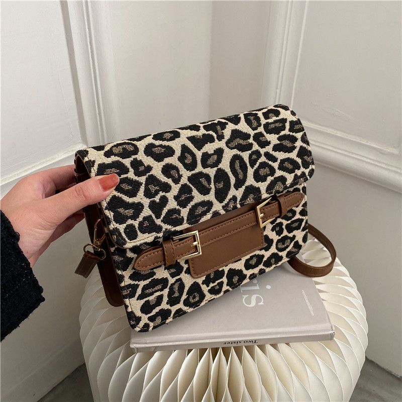 Women's Medium Pu Leather Color Block Leopard Vintage Style Square Magnetic Buckle Crossbody Bag