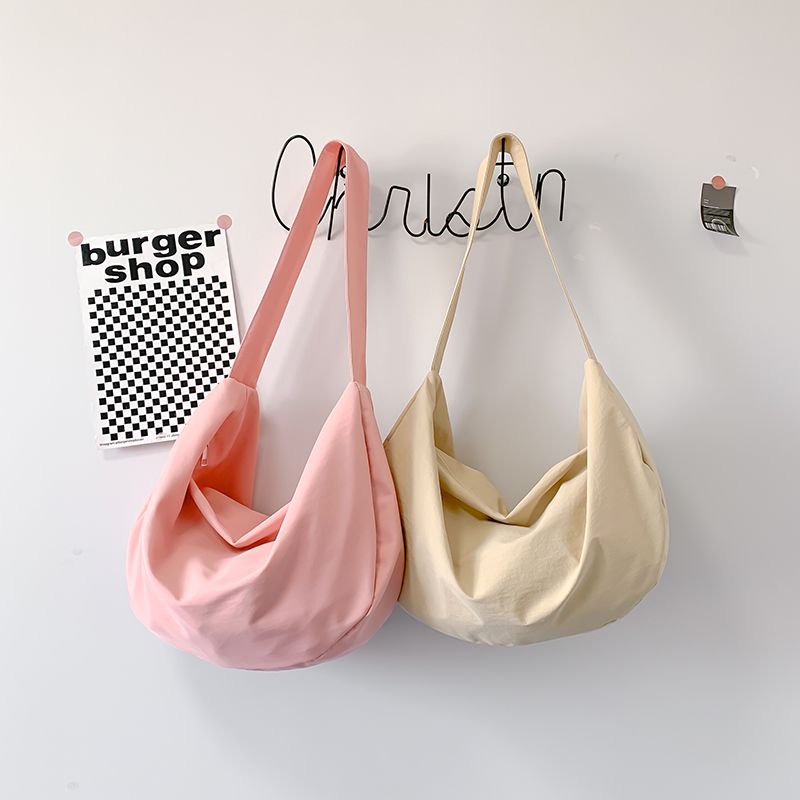 Women's Medium Nylon Solid Color Fashion Square Zipper Crossbody Bag