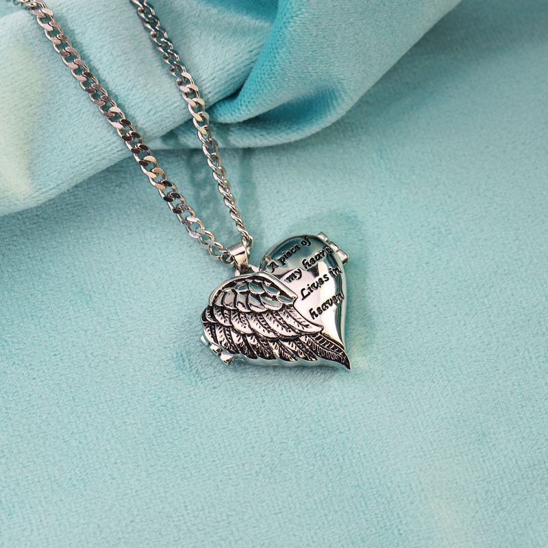 Fashion Heart Shape Copper Pendant Necklace Inlay Artificial Diamond Copper Necklaces