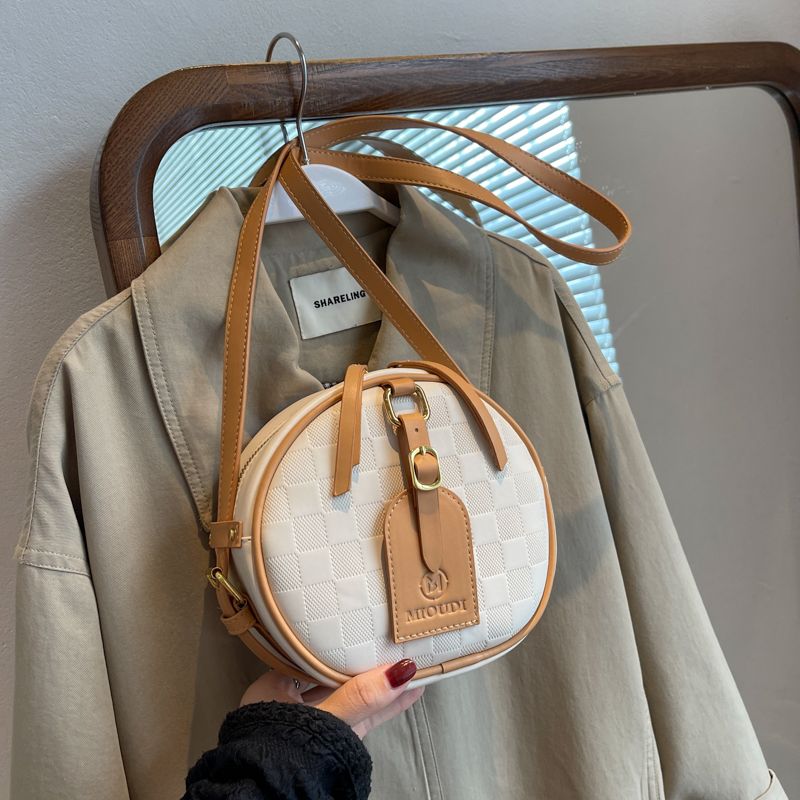 Women's Medium Pu Leather Lingge Fashion Round Zipper Crossbody Bag
