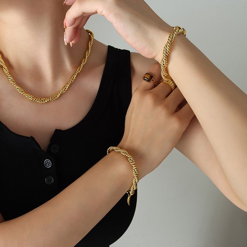 Einfacher Stil Twist Titan Stahl Vergoldet Armbänder Halskette