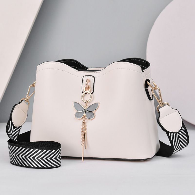 Women's Medium Pu Leather Solid Color Cute Tassel Square Zipper Crossbody Bag