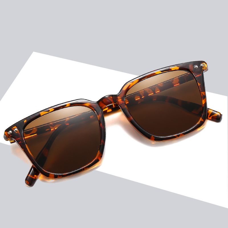 Fashion Solid Color Pc Resin Square Full Frame Women's Sunglasses