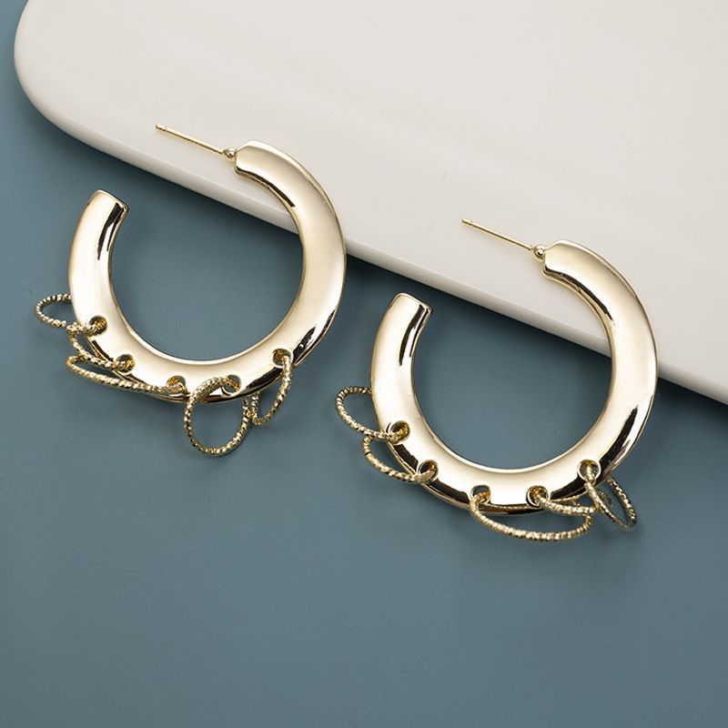 Fashion C Shape Metal Hoop Earrings