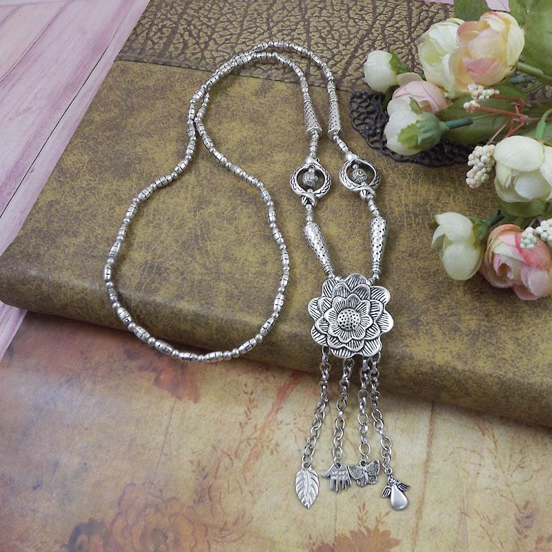 Ethnic Style Leaf Palm Flower Alloy Three-dimensional Women's Pendant Necklace 1 Piece