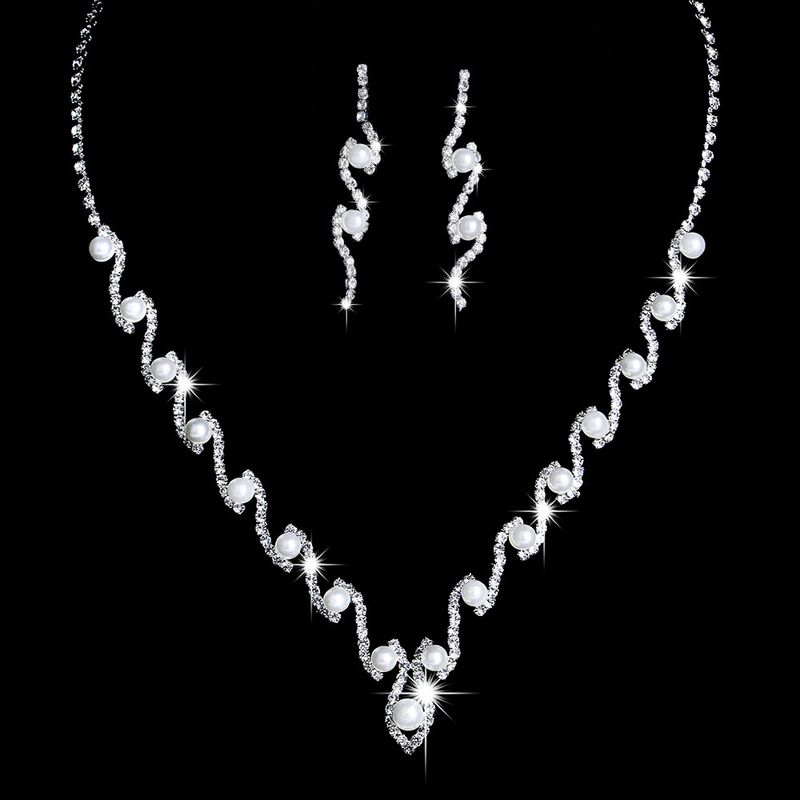 Einfacher Stil Blitz Kupfer Inlay Zirkon Frau Ohrringe Halskette