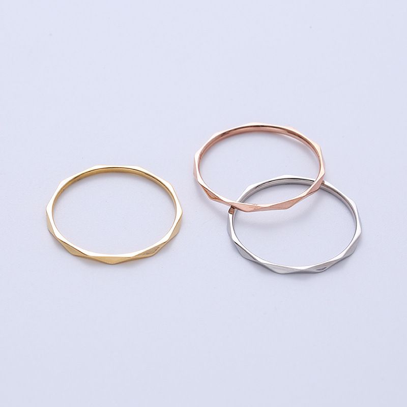 Einfache Stil Einfarbige Edelstahl Ringe, Die Edelstahl Ringe Übergehen