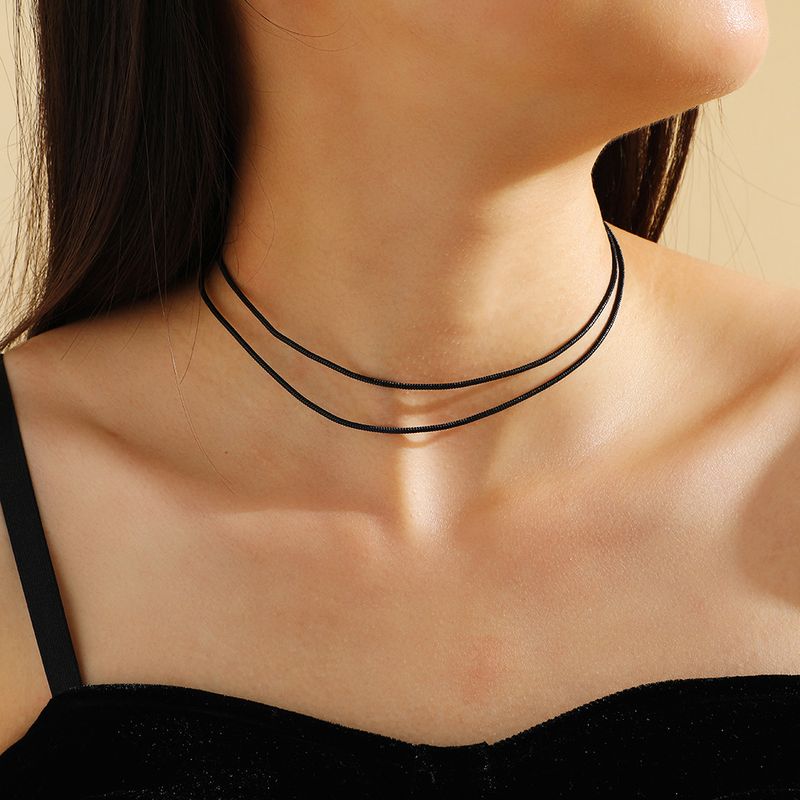 Simple Style Geometric Velvet Necklace