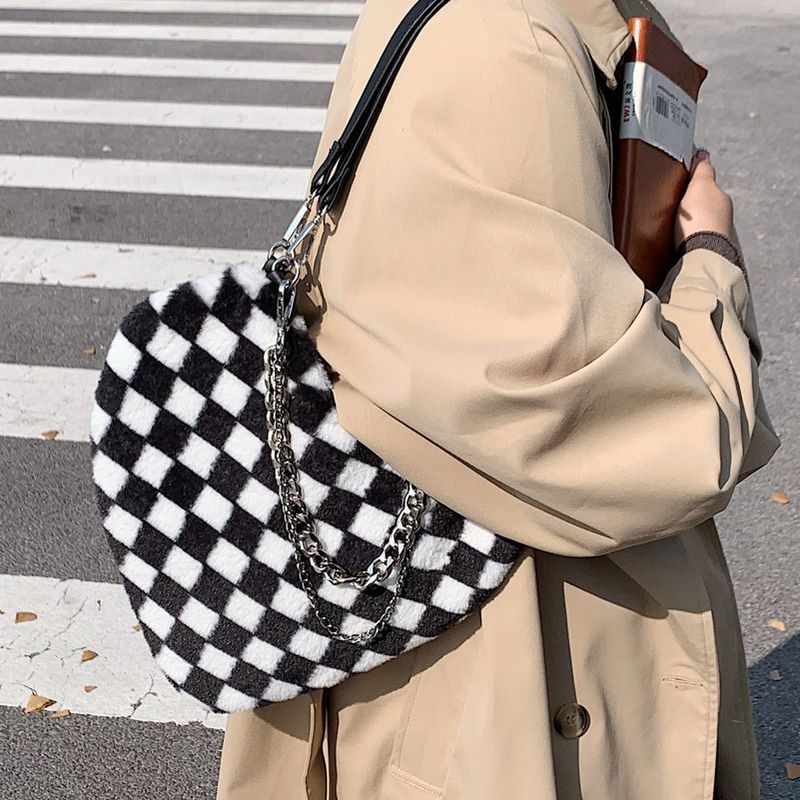 Mujeres Medio Cuero Sintético Tartán Moda En Forma De Corazon Gire La Tapa Bolsa Para Las Axilas