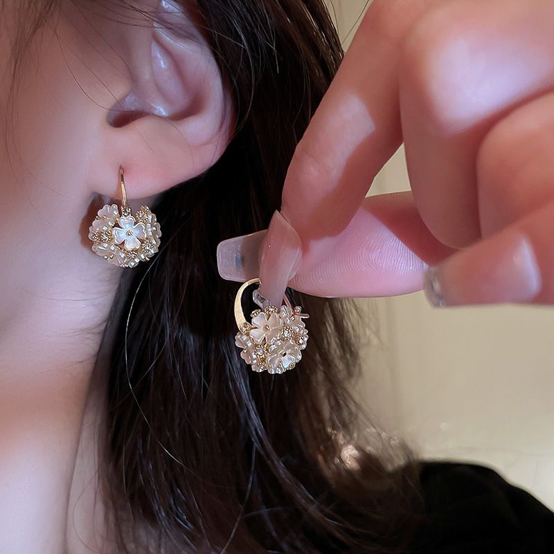 1 Par Moda Flor Arílico Cobre Embutido Diamantes De Imitación Mujeres Aretes