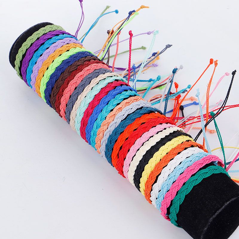 Ethnischer Stil Einfarbig Seil Stricken Frau Armbänder 1 Stück