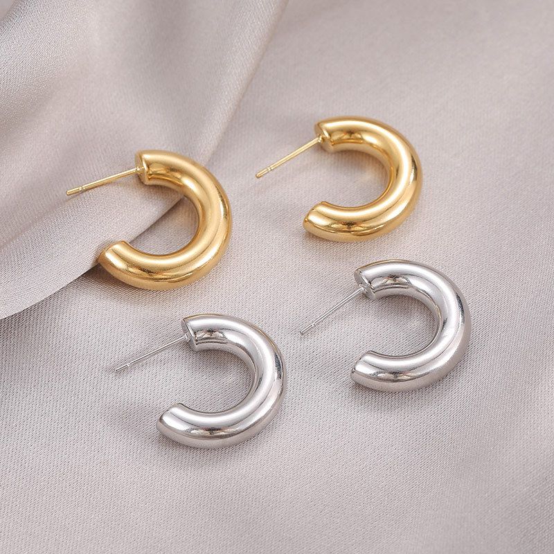 1 Pair Simple Style C Shape Plating Titanium Steel Earrings