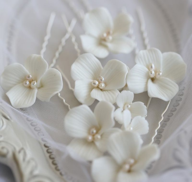 Sweet Flower Metal Handmade Artificial Pearls