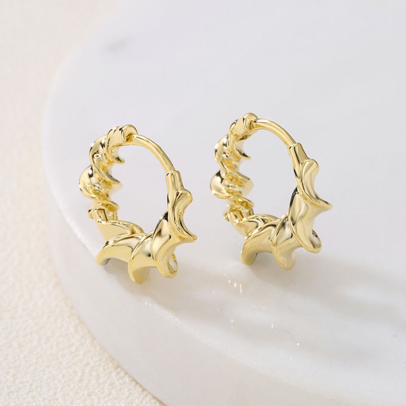 Mode Irregulär Geometrisch Kupfer Vergoldet Reif Ohrringe 1 Paar