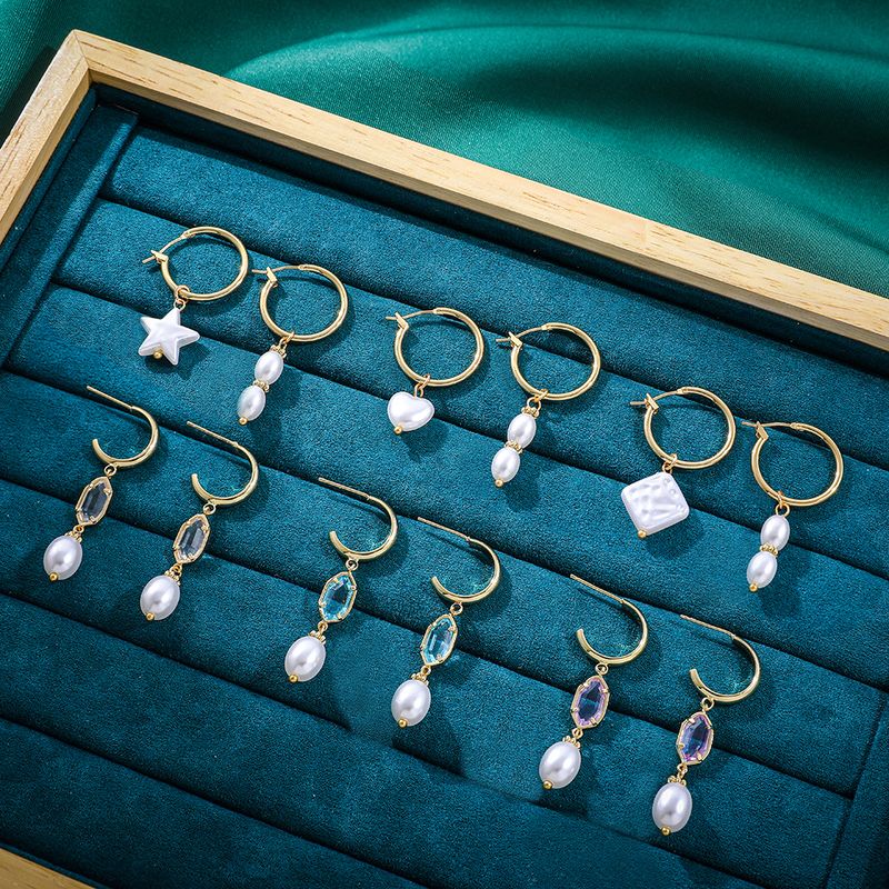 Mode Stern Legierung Inlay Künstliche Perlen Frau Hängende Ohrringe 2 Stücke