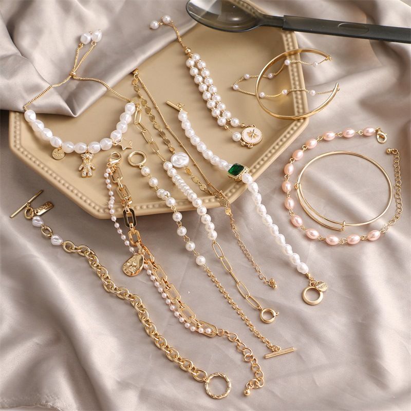 Fashion Geometric Alloy Artificial Pearls Women's Bracelets 1 Piece