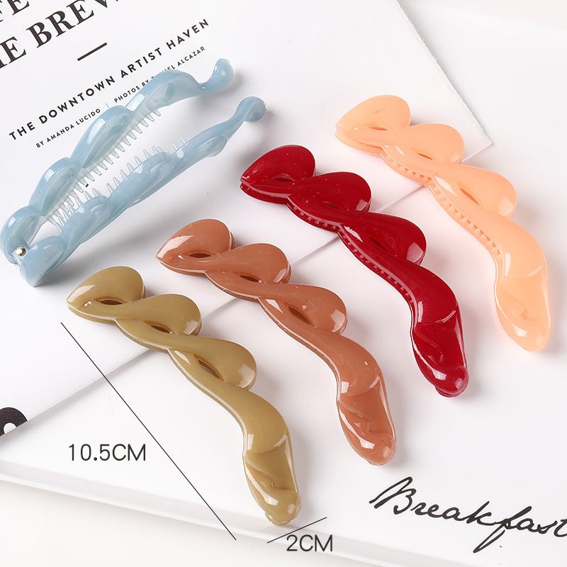 Fashion Twist Plastic Stoving Varnish Hair Clip 1 Piece