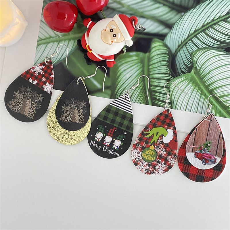 Nordic Style Christmas Tree Santa Claus Letter Pu Leather Women's Ear Hook 1 Pair