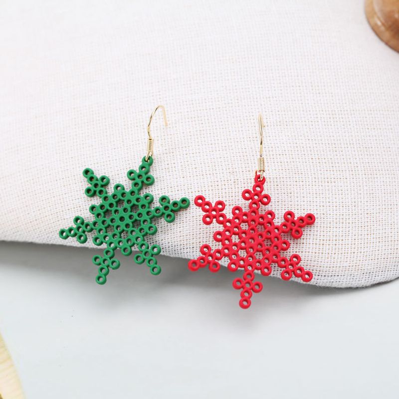 Fashion Snowflake Alloy Hollow Out Women's Earrings 1 Pair